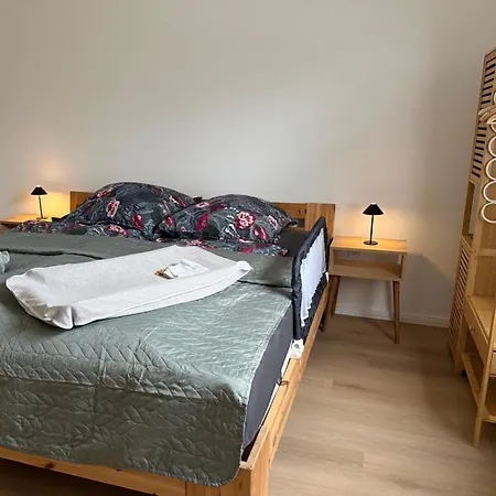 Lägenhet Moderne 3-zimmer-familienoase In Der Wueste 1 Og